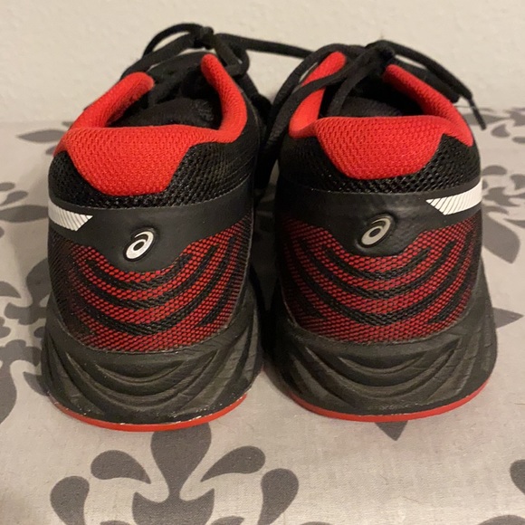 ASICS fuzeXLyte running shoes - Picture 4 of 5